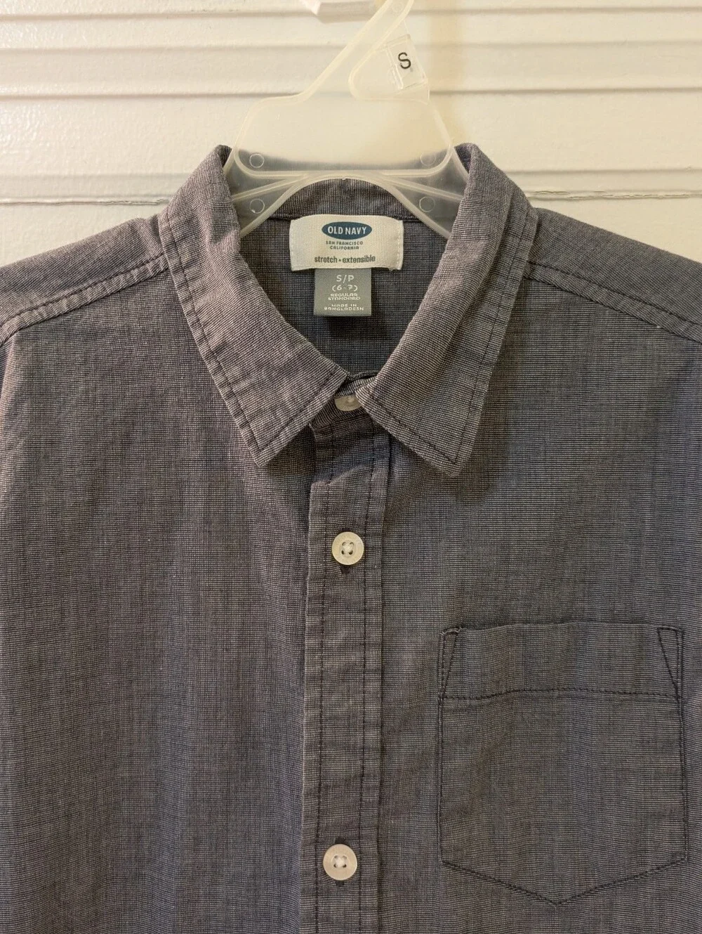 4/$25 Old Navy Chambray Button Up Shirt